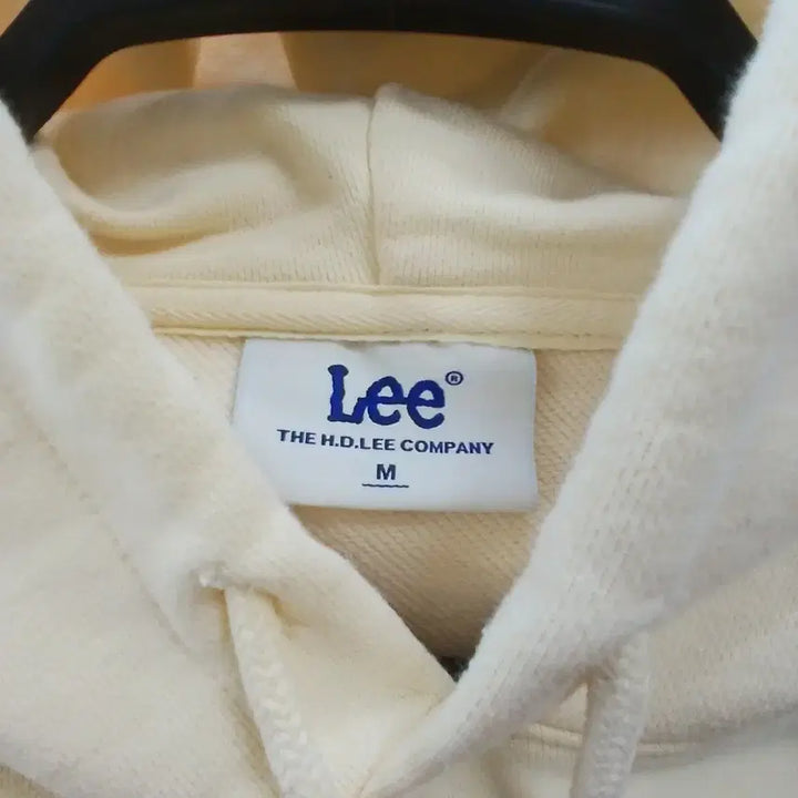 [BUNJANG] LEE Sports Logo Hoodie Ivory / LEE 스포츠 로고 후드티 아이보리
