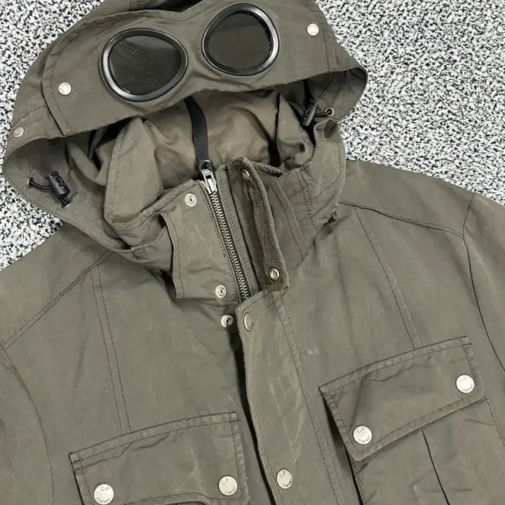 [SOLD OUT] >정품 cp컴퍼니 고글 워싱 카키 자켓