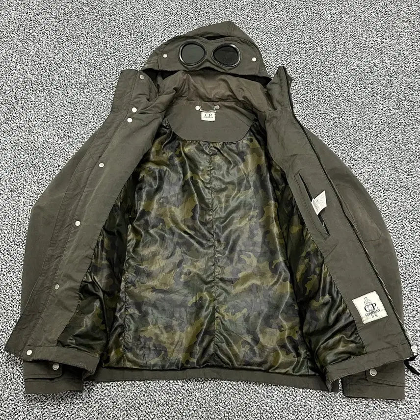 [SOLD OUT] >정품 cp컴퍼니 고글 워싱 카키 자켓