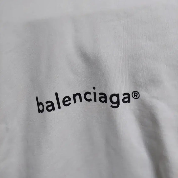 [BUNJANG] Balenciaga White Front Logo Hoodie Large 105 / 발렌시아가 화이트 프론트 로고 후드티 실측 큰105 백화점판