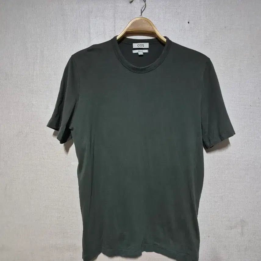 [BUNJANG] COS Dark Green T-shirt (M) / COS 코스 반팔 티셔츠 다크 그린(M)