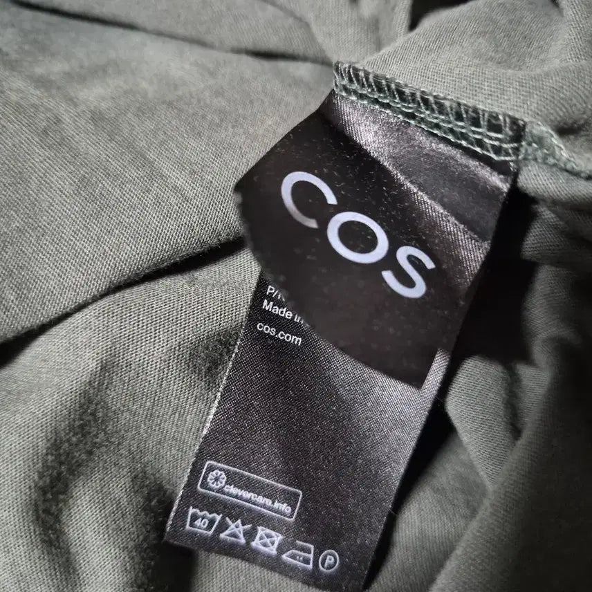 [BUNJANG] COS Dark Green T-shirt (M) / COS 코스 반팔 티셔츠 다크 그린(M)