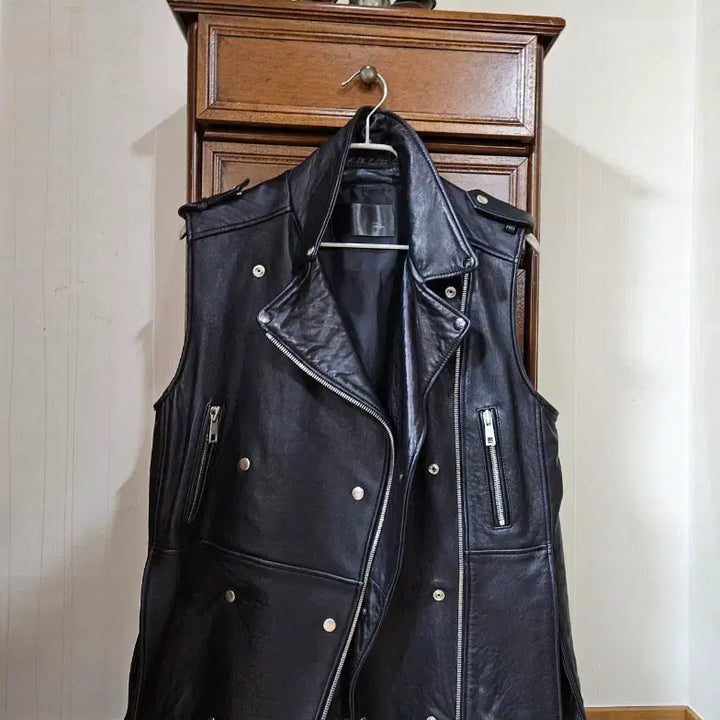 [BUNJANG] Black Lambskin Leather Vest / 양가죽블랙조끼