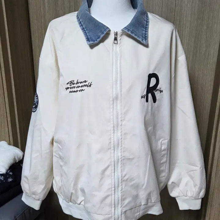 [BUNJANG] Ivory R Denim Jacket / 아이보리 데님 카라 R 자켓
