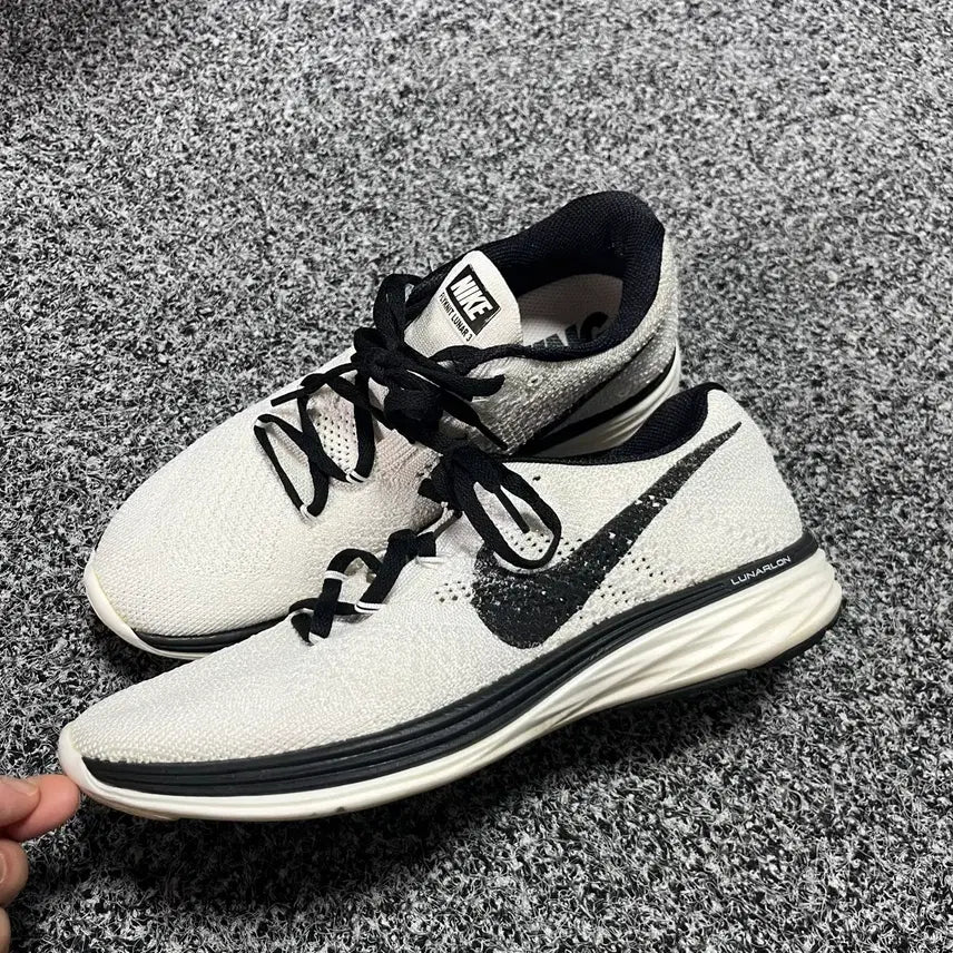 [BUNJANG] Nike Flyknit Lunar Running Shoes 255mm / 나이키 플라이니트 루나  255