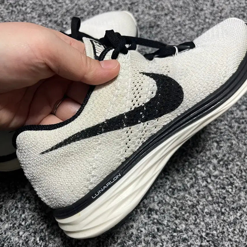 [BUNJANG] Nike Flyknit Lunar Running Shoes 255mm / 나이키 플라이니트 루나  255