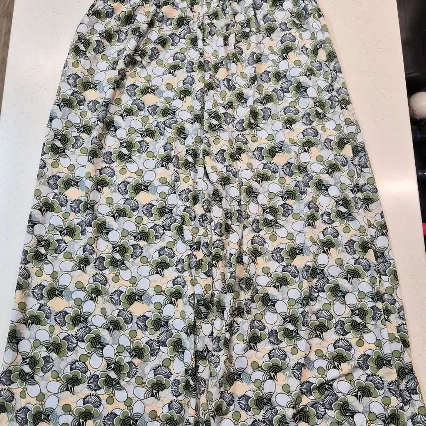 [BUNJANG] Floral Pattern Women&