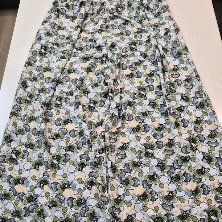 [BUNJANG] Floral Pattern Women&