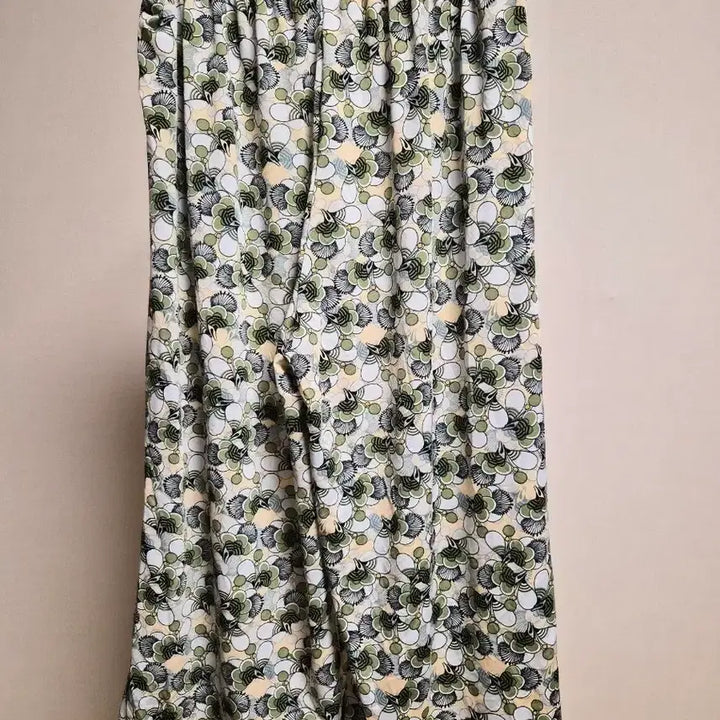 [BUNJANG] Floral Pattern Women&