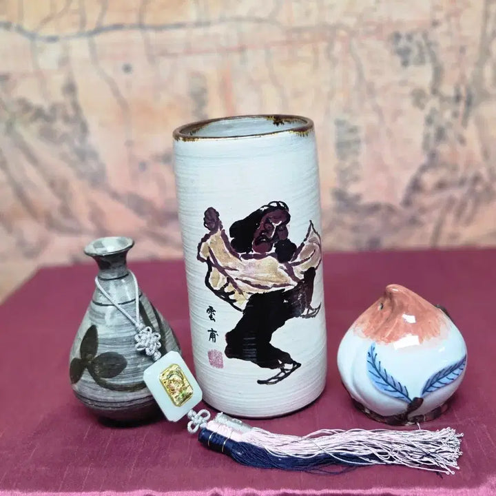 [BUNJANG] Unbo Kim Ki-chang Porcelain Pencil Case / *운보 김기창 화백의 도자기필통(전사방식)