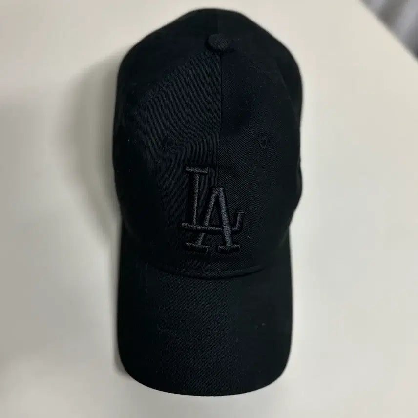 [BUNJANG] LA Black Baseball Cap / LA 블랙 볼캡 야구모자