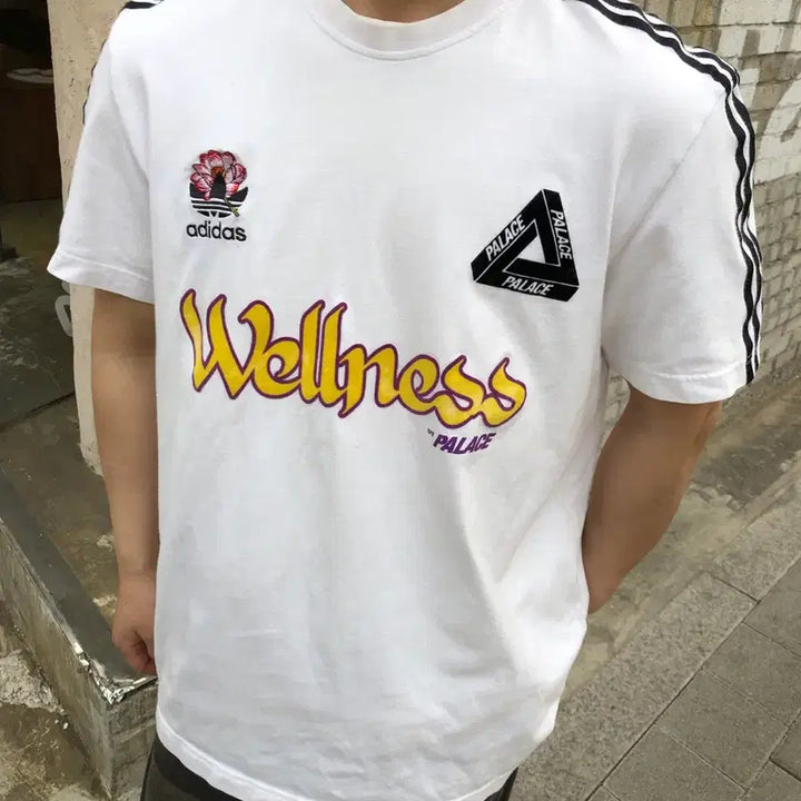 [SOLD OUT] 팔라스x아디다스 한정판 팔라스테 반팔 화이트