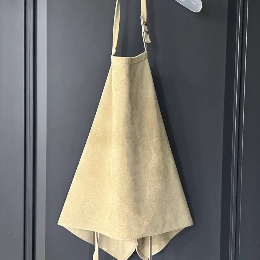 [SOLD OUT] 모노하 suede apron top