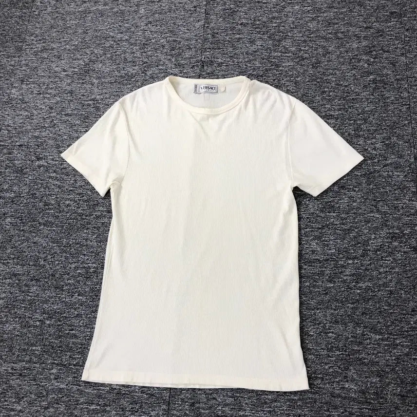 [SOLD OUT] 베르사체 정품 머슬핏 플리츠 반팔 화이트