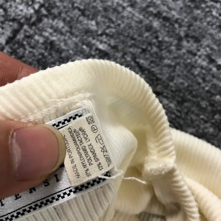[SOLD OUT] 베르사체 정품 머슬핏 플리츠 반팔 화이트
