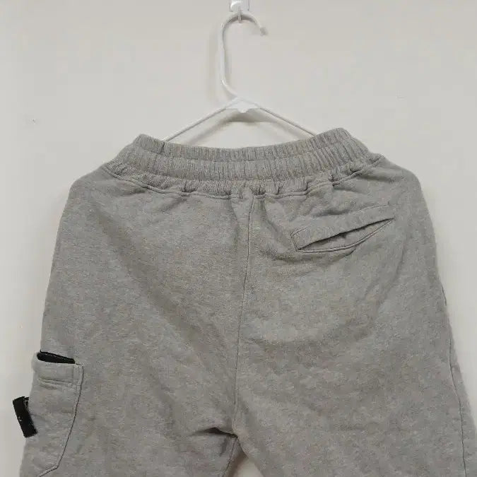 [SOLD OUT] 스톤아일랜드 그레이 반바지
