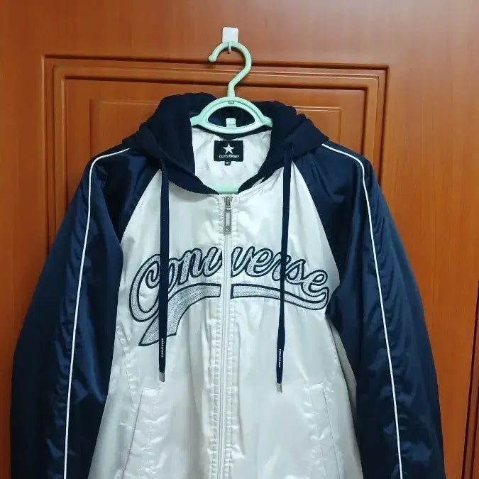 [BUNJANG] Converse Hooded Zip-Up Jacket White/Navy / 컨버스 후드 짚업 자켓 화이트 네이비