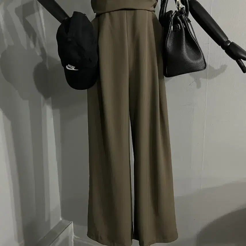 [BUNJANG] Edge Wide Jumpsuit / 엣지와이드점프수트/점프수트