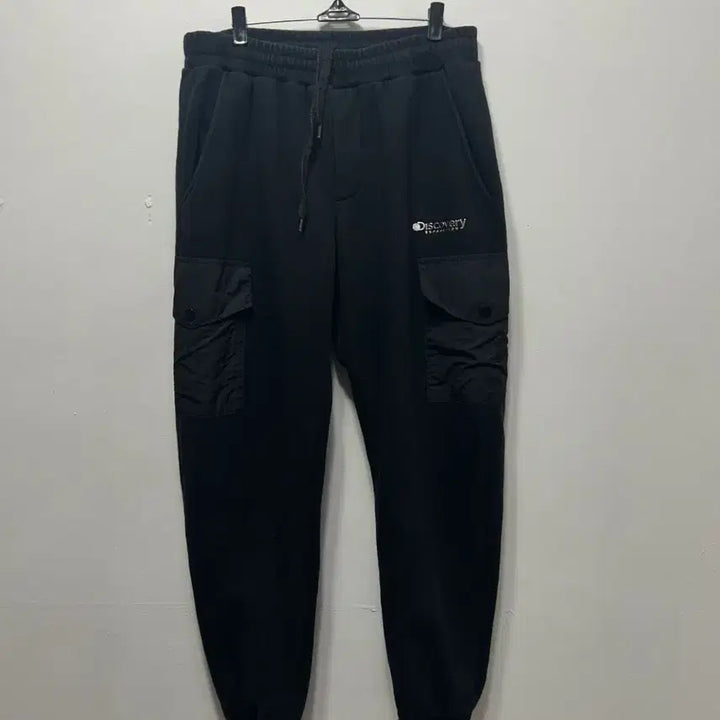 [BUNJANG] Discovery Black Cargo Jogger Pants L / 디스커버리 블랙 카고 조거팬츠 L