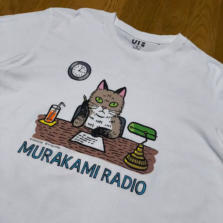 [BUNJANG] Uniqlo Murakami Haruki UT T-Shirt / [M] 유니클로 UT x 무라카미 하루키 티셔츠