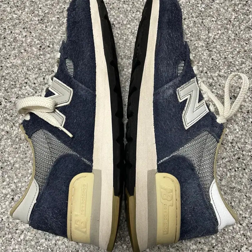 [BUNJANG] 뉴발란스X칼하트 WIP 990v1 메이드 인 USA / 뉴발란스X칼하트 WIP 990v1 메이드 인 USA