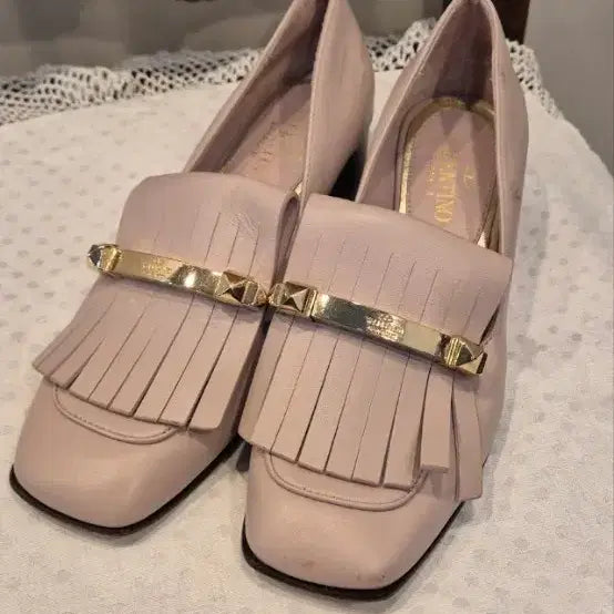 [BUNJANG] Valentino Loafers (Size 35) / 발렌티노 35사이즈   로퍼