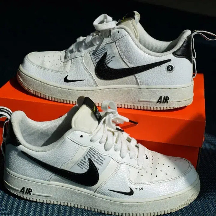 [BUNJANG] Nike Air Force 1 Low Utility White Black / Nike Air Force 1 Low Utility White Black