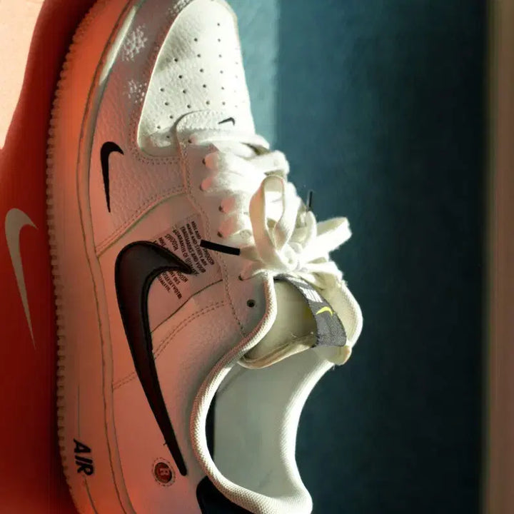 [BUNJANG] Nike Air Force 1 Low Utility White Black / Nike Air Force 1 Low Utility White Black