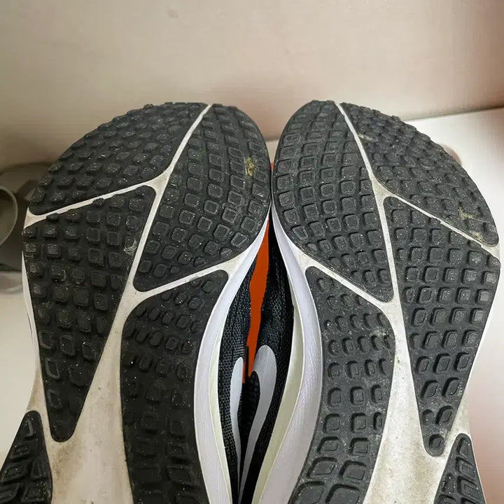 [BUNJANG] Nike Vomero 17 Running Shoes / (275) 나이키 보메로 17