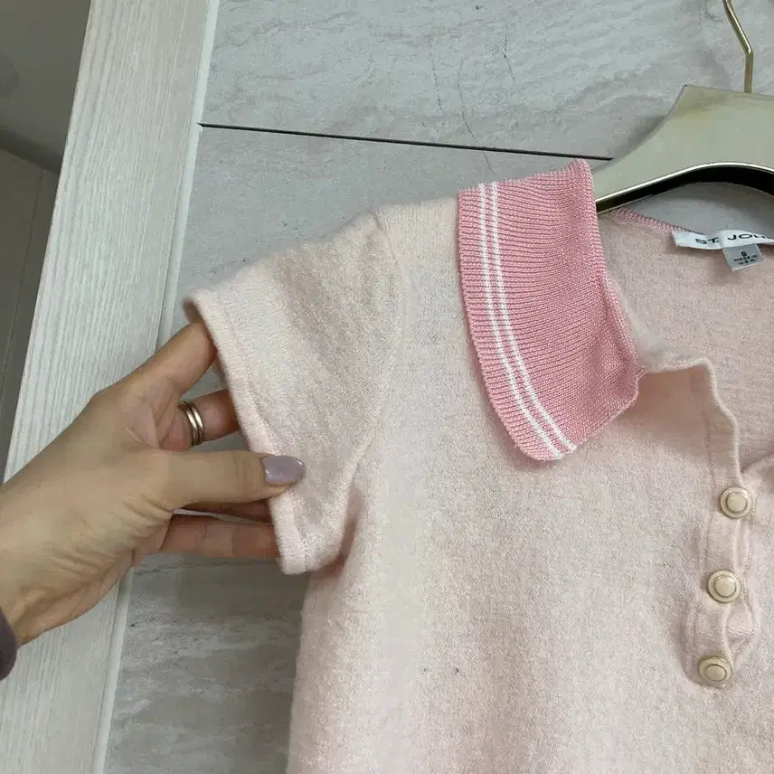 [BUNJANG] ST. JOHN Pink Collar Crop Knit Top / ST.JOHN 핑크 카라 니트 반팔티 백화점 큐롯 크롭니트