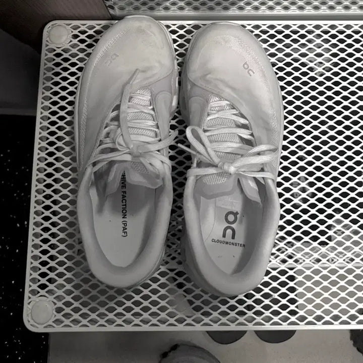 [BUNJANG] On Running Cloudmonster 2 Vaporfrost Shoes / 온러닝 파프 클라우드몬스터 2 베이퍼프로스트 240