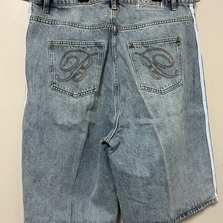 [BUNJANG] Badblood Billy Track Bermuda Shorts / 배드블러드 빌리 트랙 버뮤다 팬츠