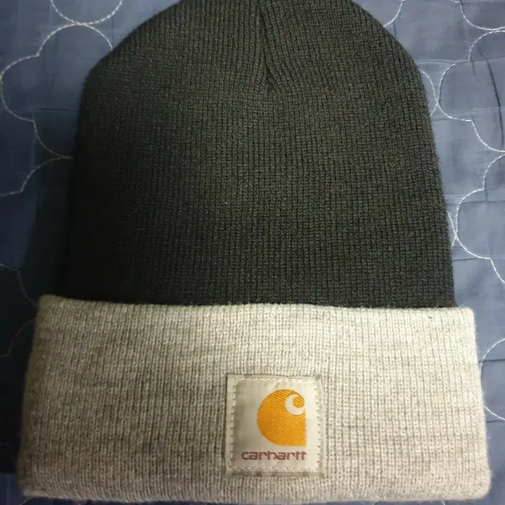 [BUNJANG] Carhartt Color Block Beanie / 칼하트 배색 비니 블랙&amp;그레이 (OS)