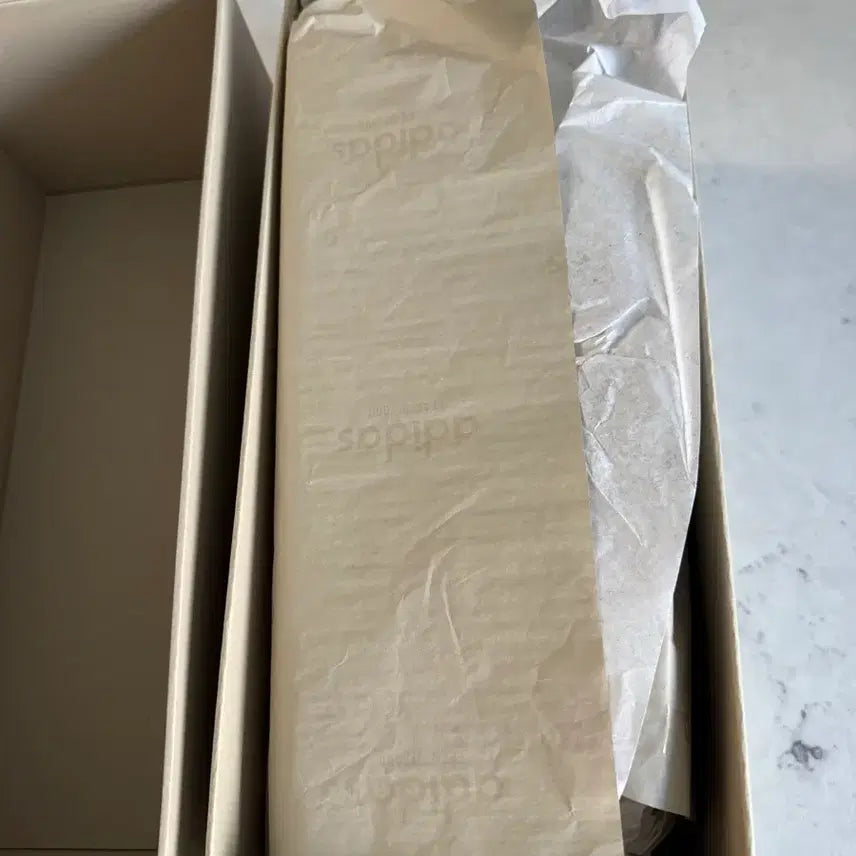 [SOLD OUT] (새제품) [US13] 아디다스 피어오브갓 애슬레틱 아딜렛 슬라이드