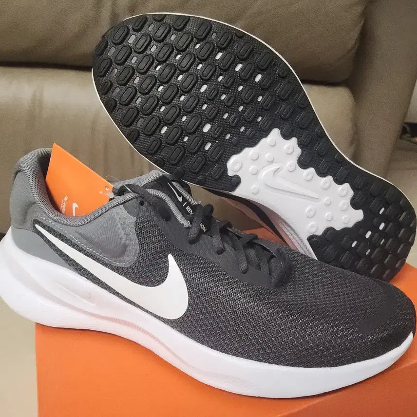 [BUNJANG] Nike Evolution 7 300mm Running Jogging Trail Walking Sneakers / 나이키 에볼루션7  300mm 런닝 조깅 트레일 워킹 스니커즈 맥스