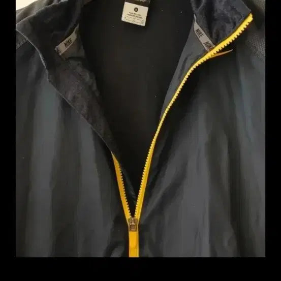 [BUNJANG] Nike STORM-FIT Windbreaker Navy Yellow Size 95 / 나이키 STORM-FIT 바람막이 S 네이비 옐로우 95