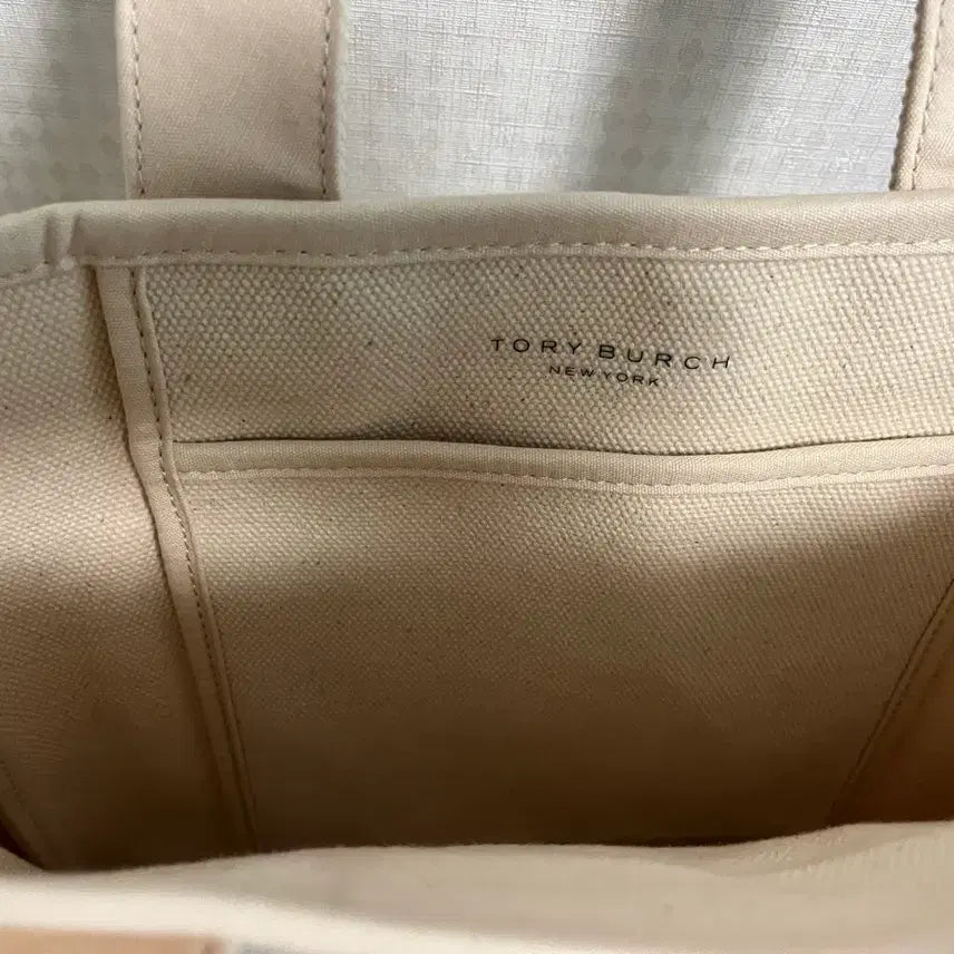 [SOLD OUT] 토리버치 캔버스 토트백 새상품 판매합니다.