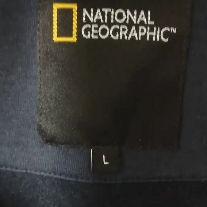 [BUNJANG] National Geographic Navy Knit Jumper Size L / 내셔널지오그래픽 네이비 L 사이즈 니트식점퍼 상태좋음