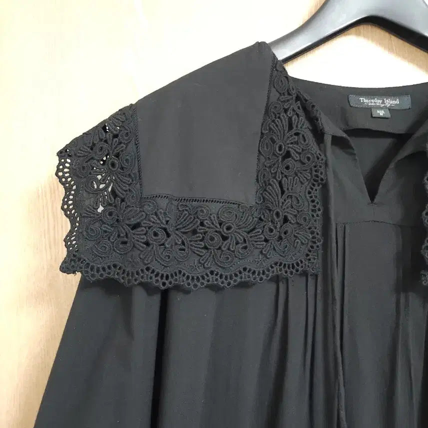 [BUNJANG] Thursday Island Lace Big Collar Flare Long Dress / 22년도 써스데이아일랜드) 레이스 빅카라 원피스