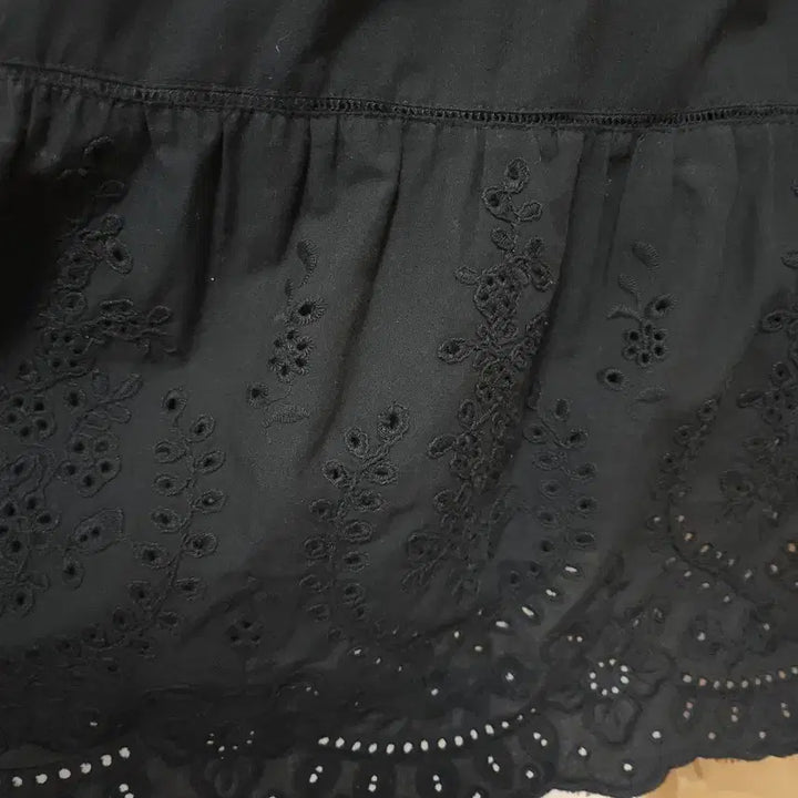[BUNJANG] Thursday Island Lace Big Collar Flare Long Dress / 22년도 써스데이아일랜드) 레이스 빅카라 원피스