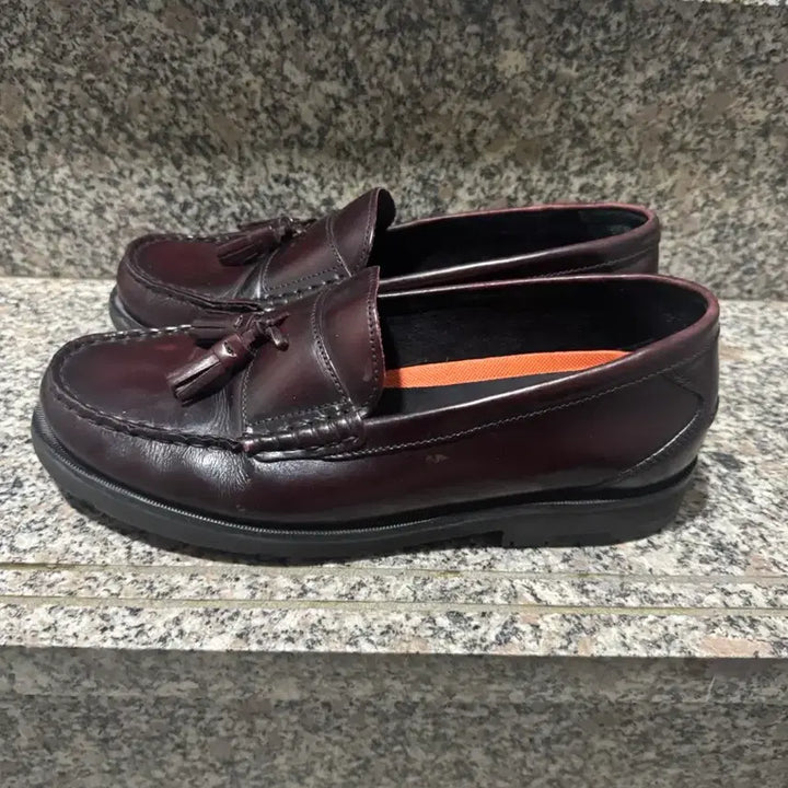 [BUNJANG] Rockport Tassel Loafers (Wide Fit) / 락포트 테슬 로퍼 260-265 까지 추천 (넓은 발볼 모델)