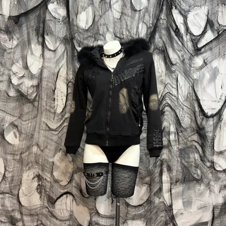 [BUNJANG] Vintage Punk Y2K Fur Hoodie Patch Bomber Jacket / 빈티지 펑크 Y2K Fur hoodie patch bomber jacke
