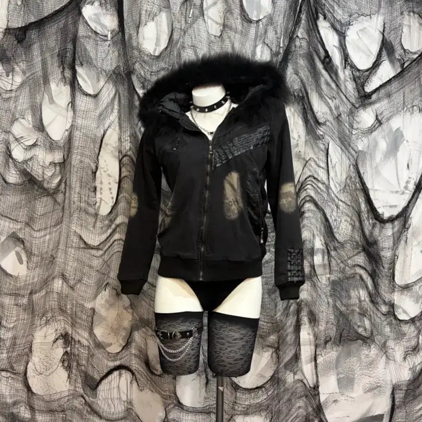 [BUNJANG] Vintage Punk Y2K Fur Hoodie Patch Bomber Jacket / 빈티지 펑크 Y2K Fur hoodie patch bomber jacke