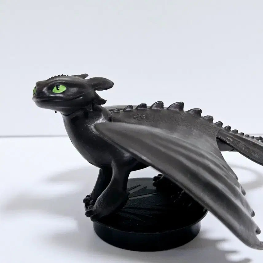 [BUNJANG] How to Train Your Dragon Toothless Figure / 드래곤 길들이기 투슬리스 피규어
