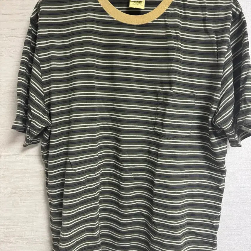[SOLD OUT] 카키스 보더티 3size 팝니다
