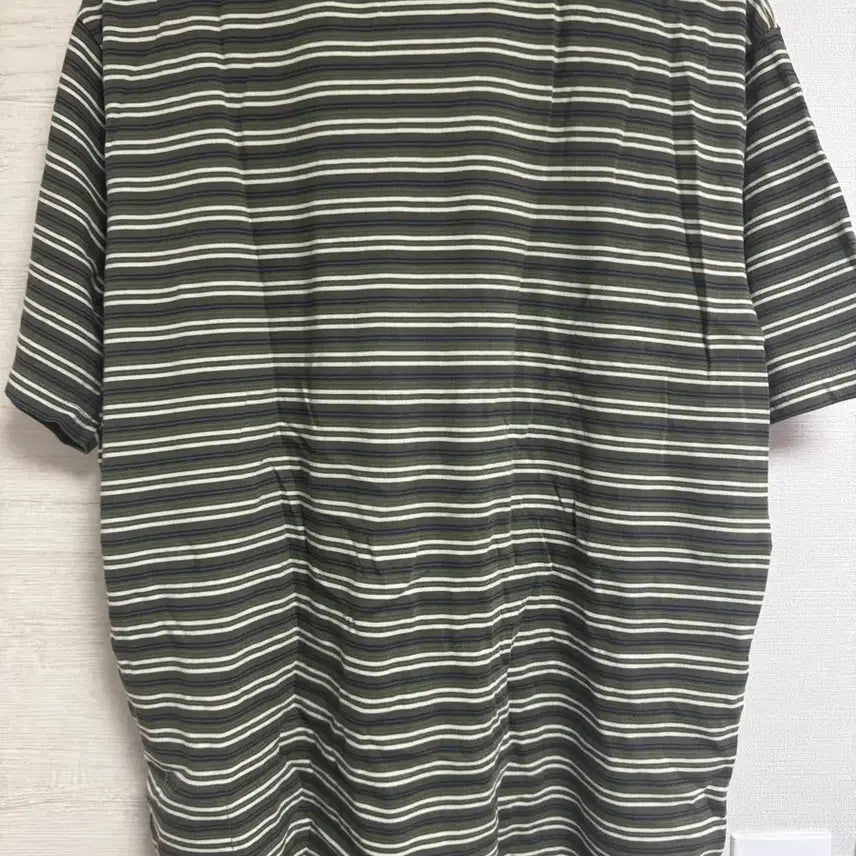 [SOLD OUT] 카키스 보더티 3size 팝니다