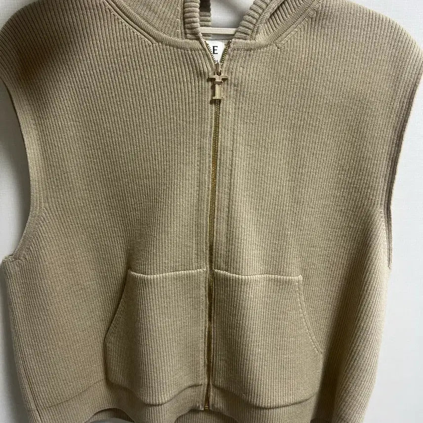 [BUNJANG] Time Hooded Vest / 타임 후드 베스트