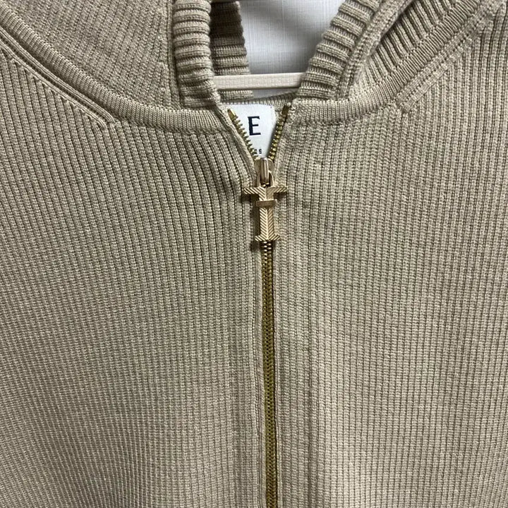 [BUNJANG] Time Hooded Vest / 타임 후드 베스트