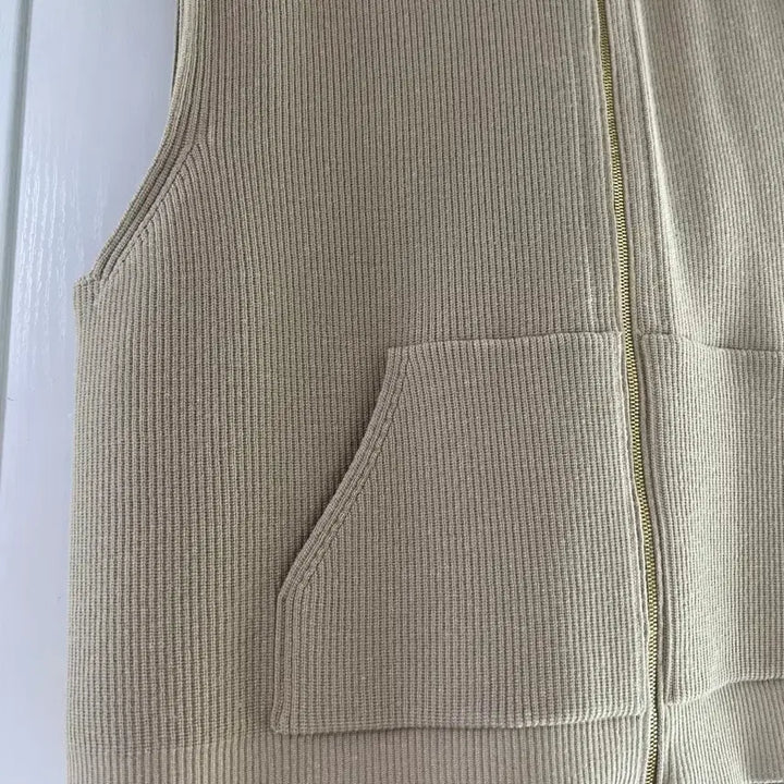 [BUNJANG] Time Hooded Vest / 타임 후드 베스트