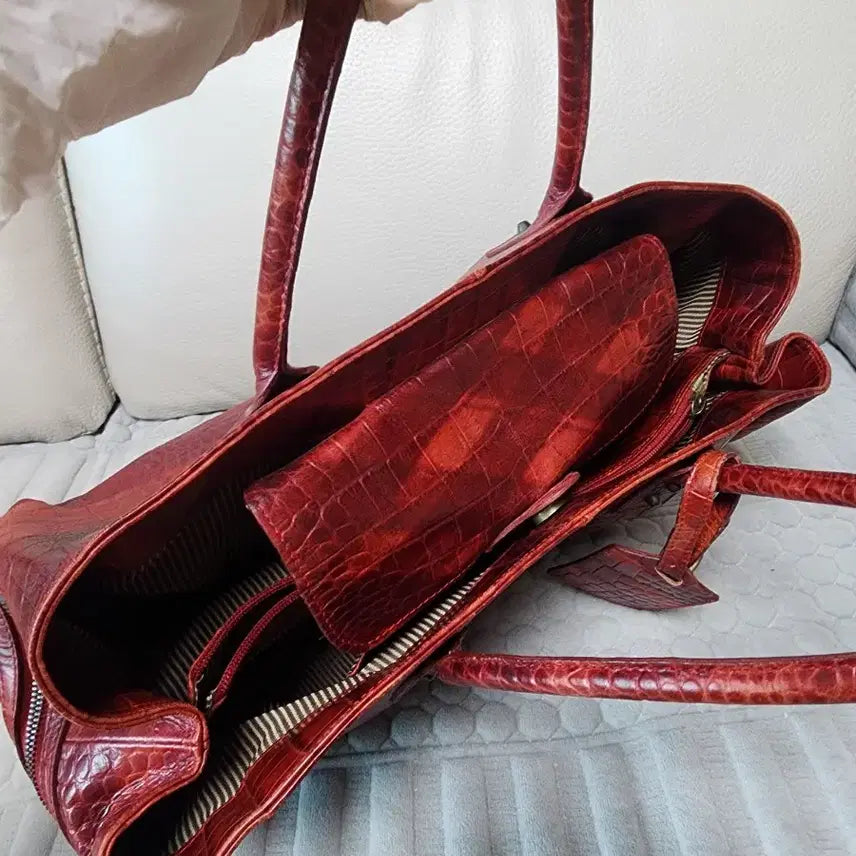 [SOLD OUT] 중고) 레드 천연 악어가죽 토트백 숄더백 크로커다일
